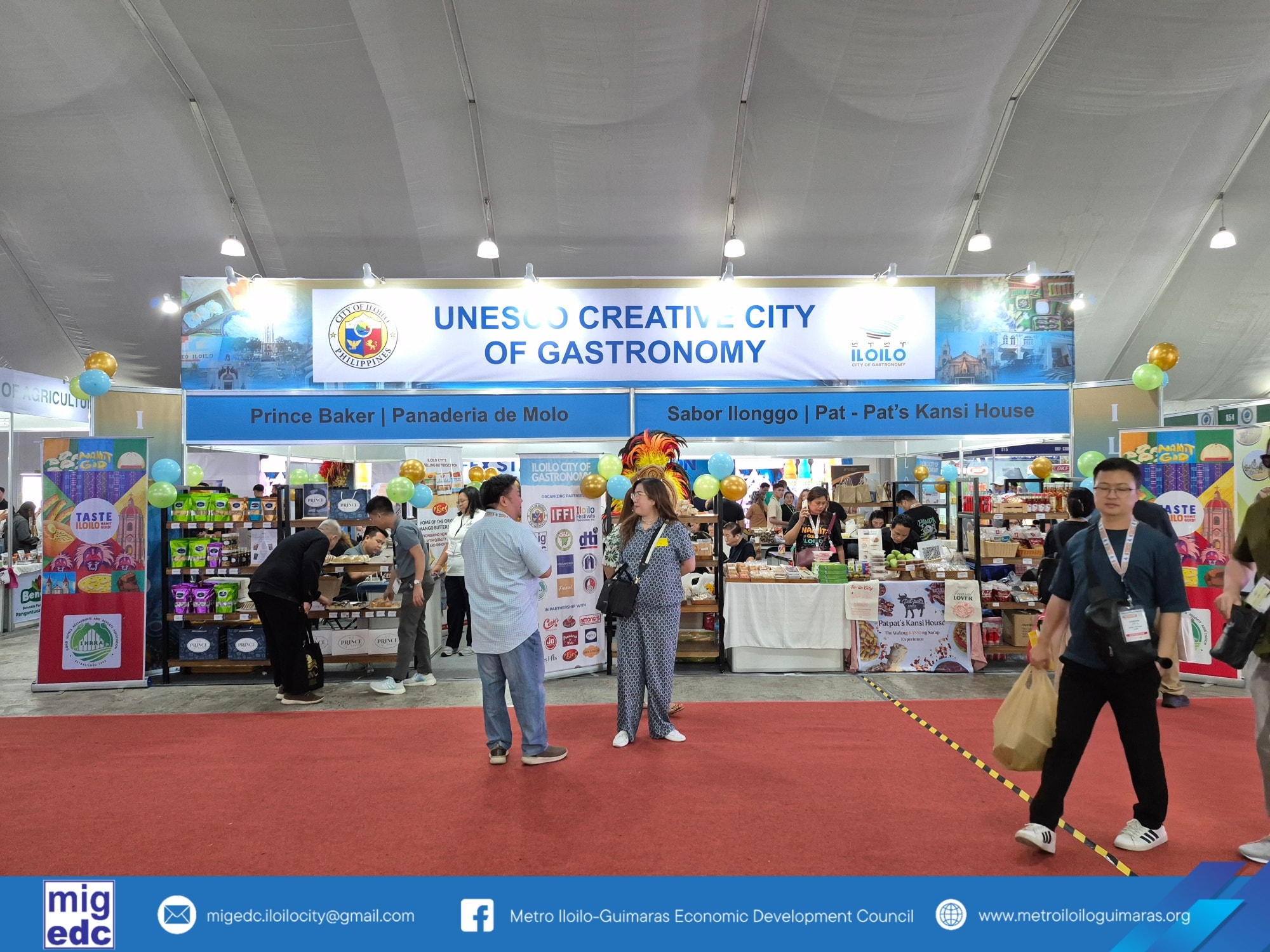 No photo description available.